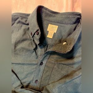 Men’s LL Bean Large Regular dress shirt